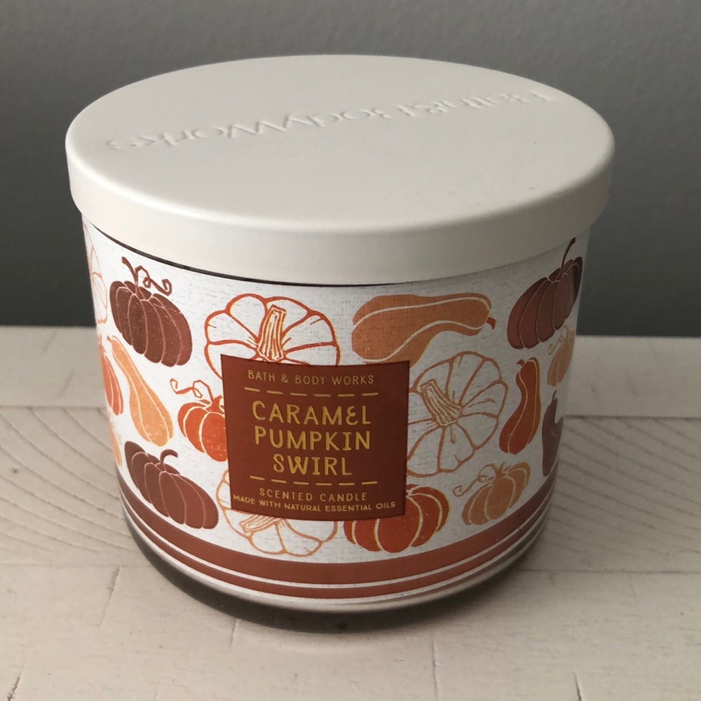 Caramel Pumpkin Swirl 🎃 Bath & Body Works!